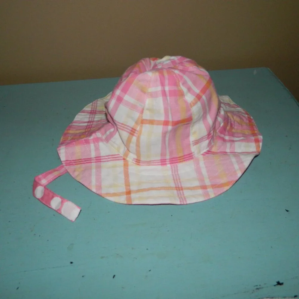 Pottery Barn Kids Sun Hat Size 6-12 mths (U-30)